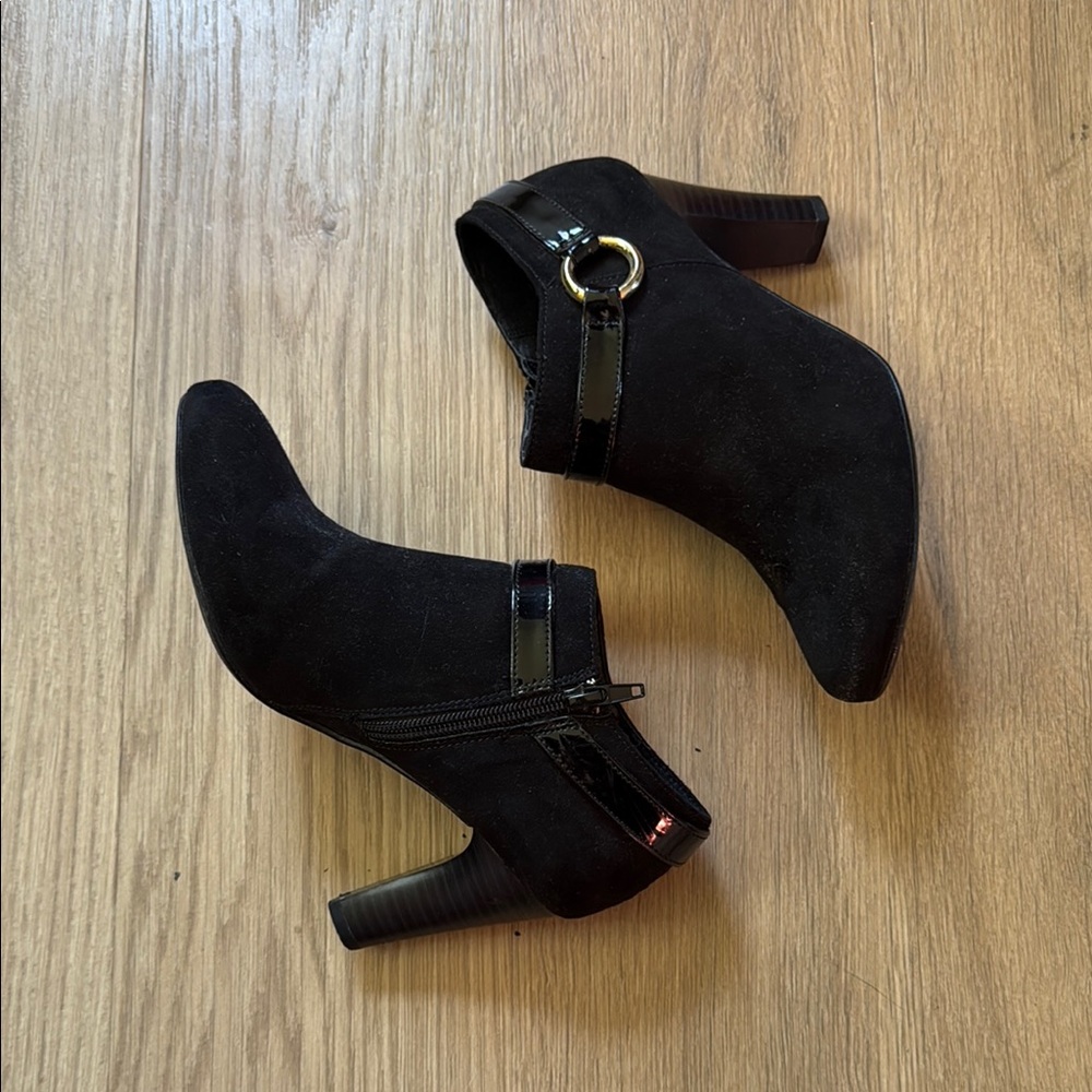 Karen Scott Faux Suede Elegant Black Ankle Boots Size 6.5
